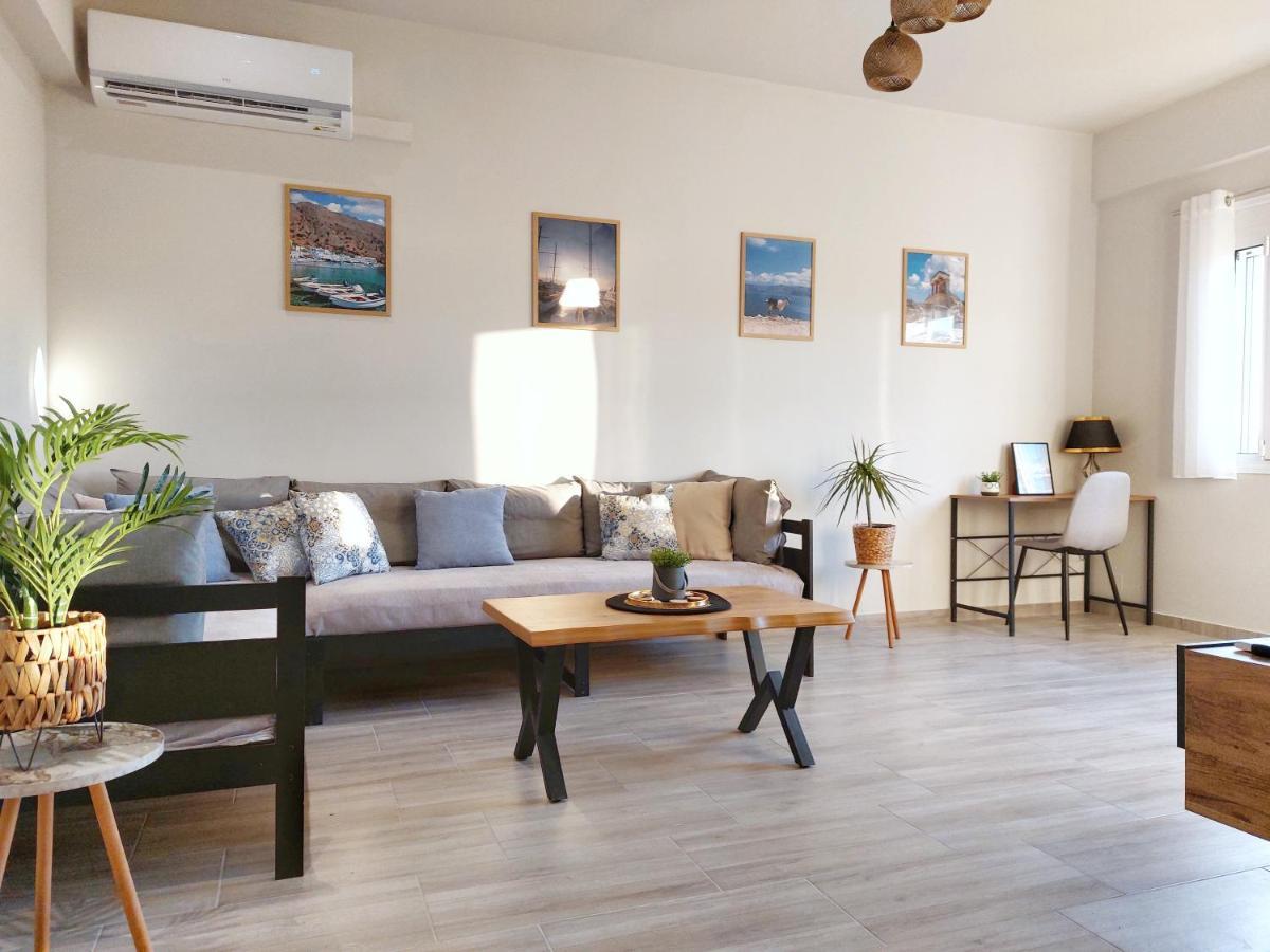 Holiday House Heraklion Deluxe Buitenkant foto