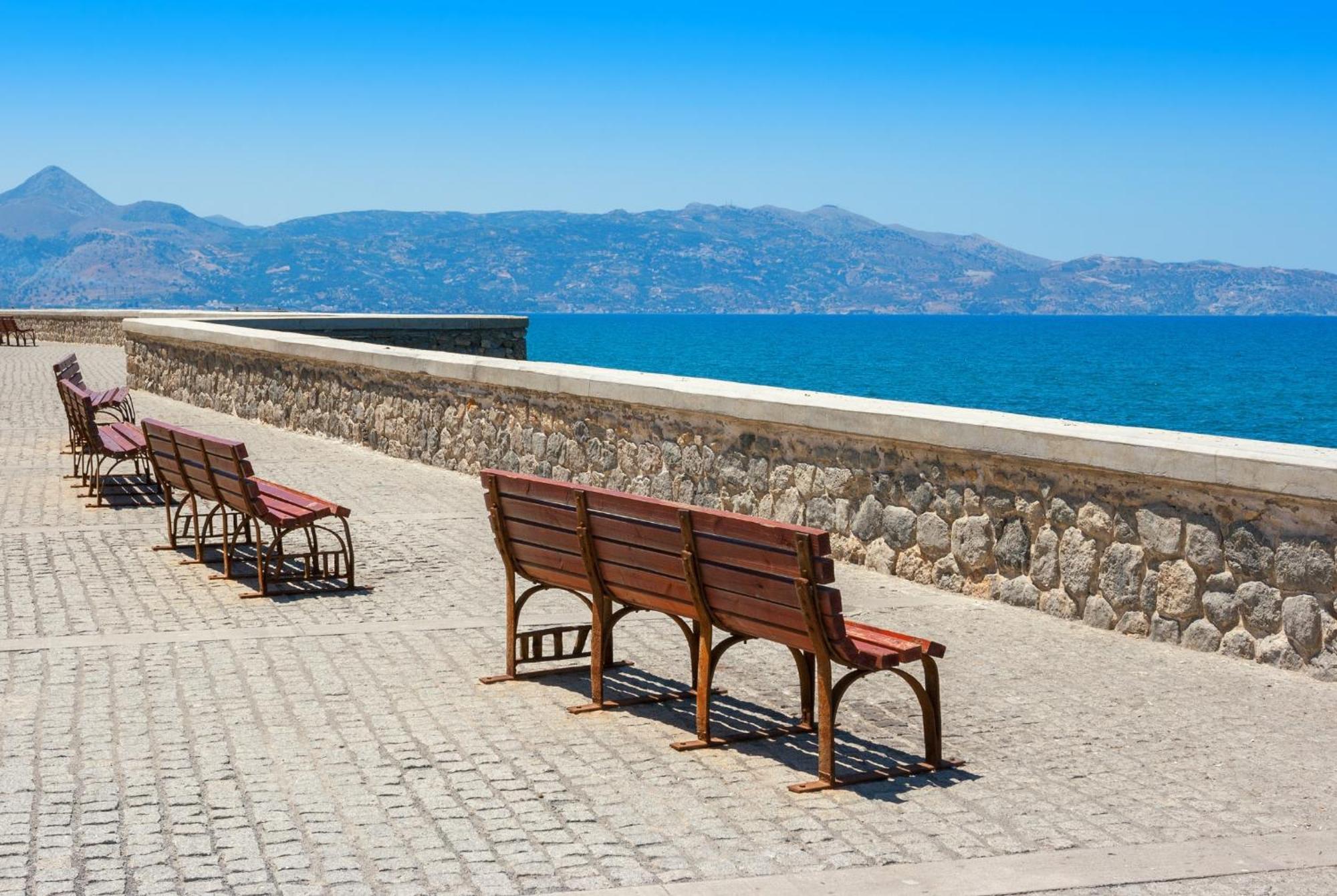 Holiday House Heraklion Deluxe Buitenkant foto
